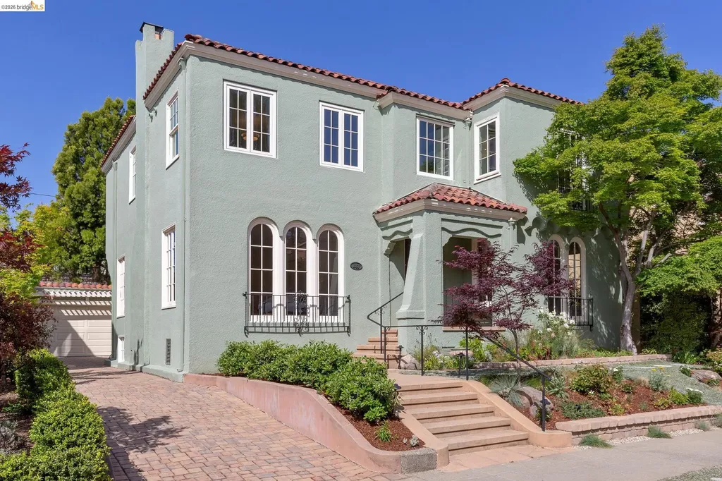 131 Waldo Avenue Piedmont CA 94611