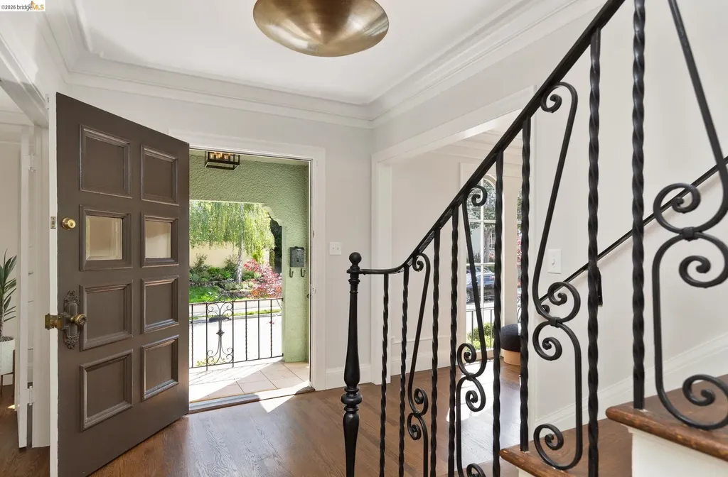 131 Waldo Avenue Piedmont CA 94611