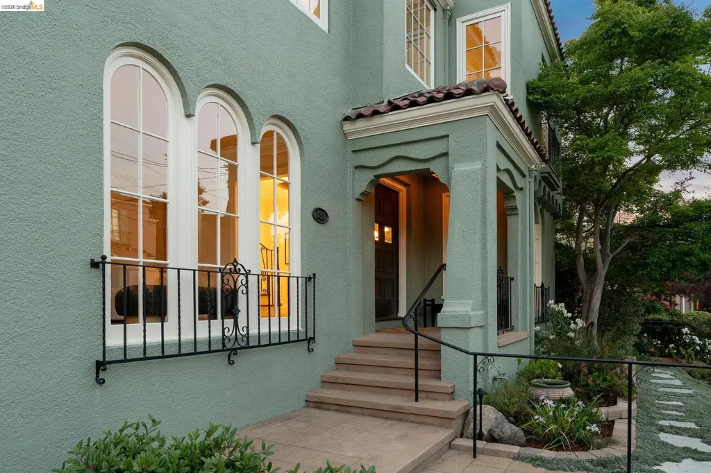 131 Waldo Avenue Piedmont CA 94611