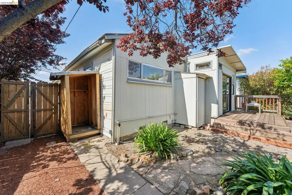 1672 67th Avenue Oakland CA 94621