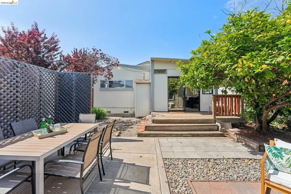 1672 67th Avenue Oakland CA 94621