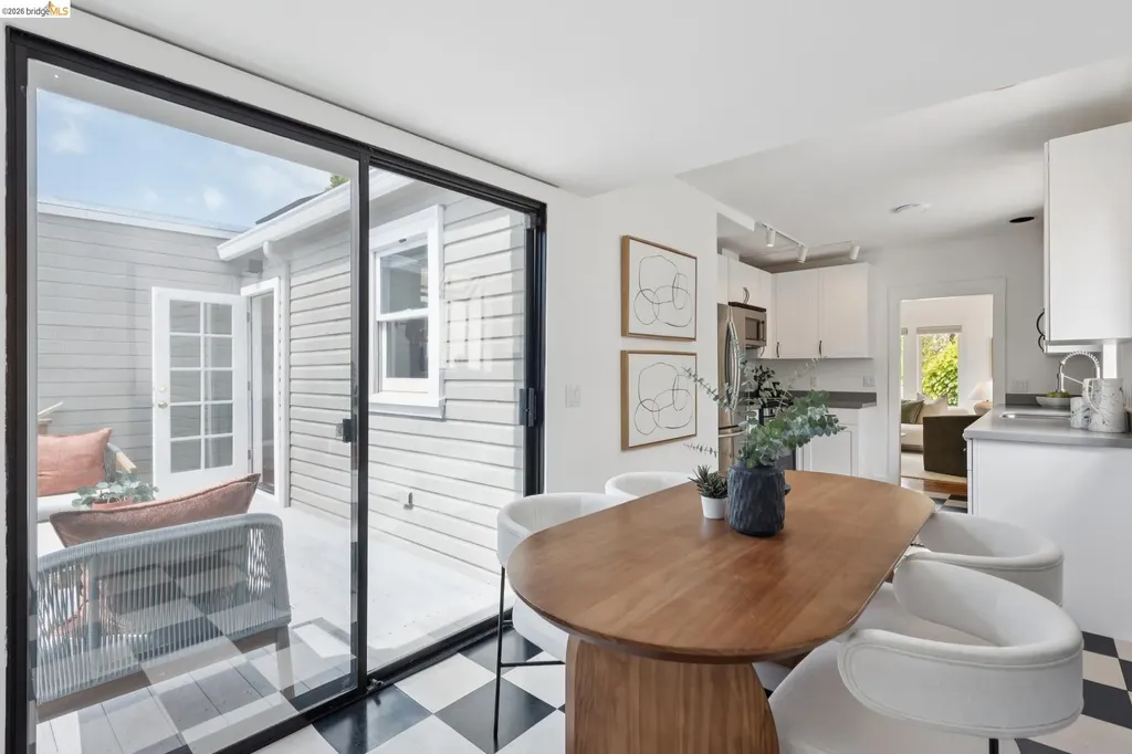 3021 California Street Oakland CA 94602