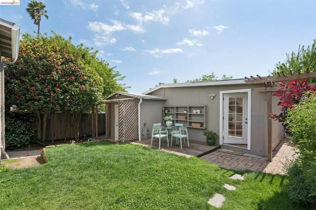 3021 California Street Oakland CA 94602