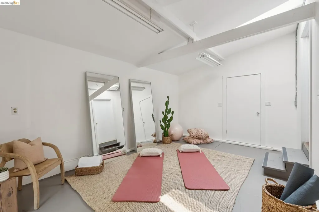 3021 California Street Oakland CA 94602