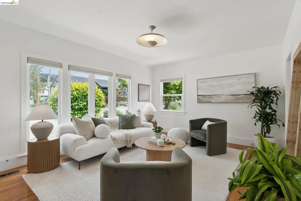 3021 California Street Oakland CA 94602