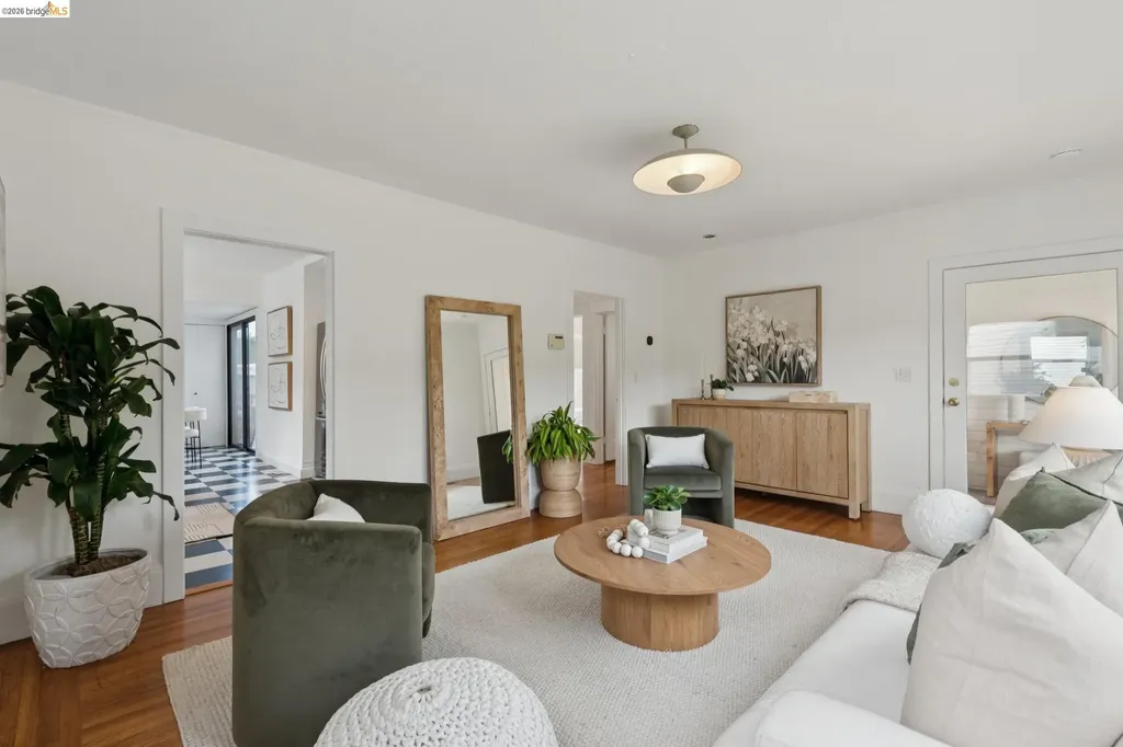 3021 California Street Oakland CA 94602