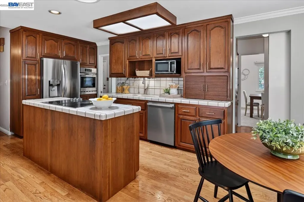 21723 Shadyspring Road Castro Valley CA 94546