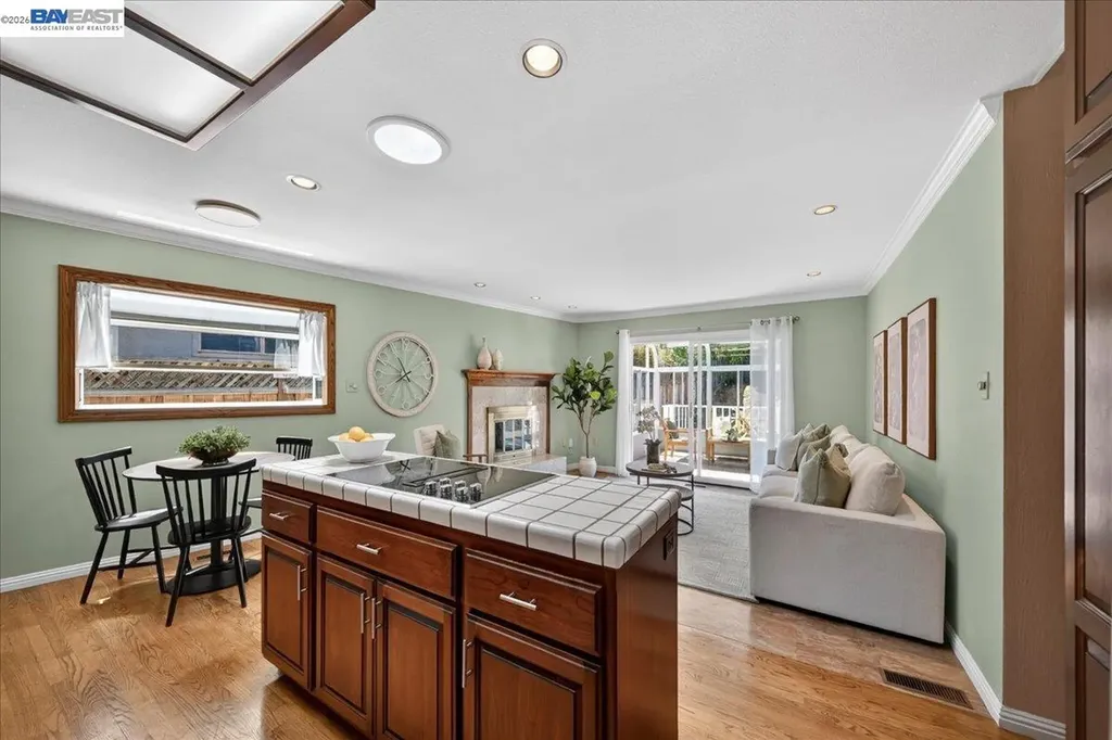 21723 Shadyspring Road Castro Valley CA 94546