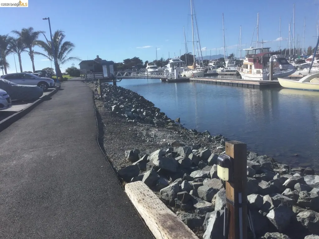 6 Captain Drive Emeryville CA 94608