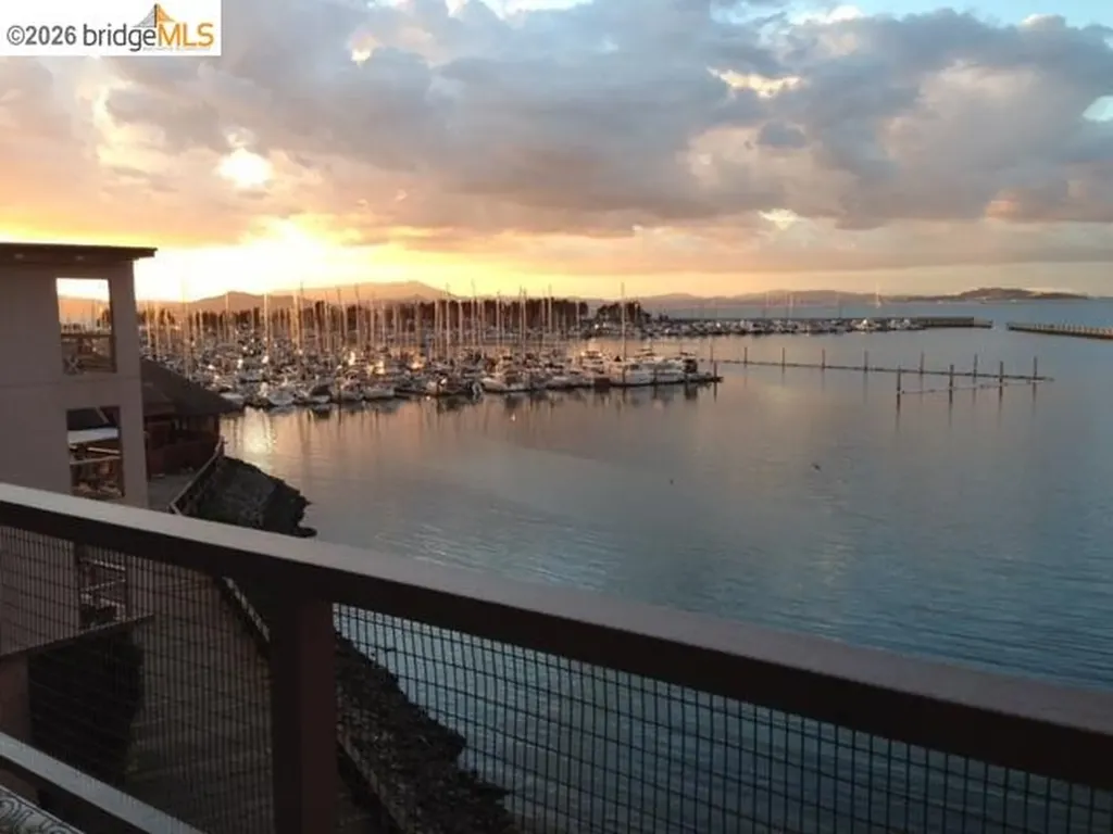 6 Captain Drive Emeryville CA 94608