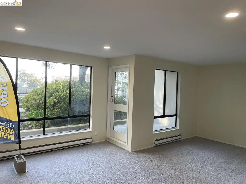 6 Captain Drive Emeryville CA 94608