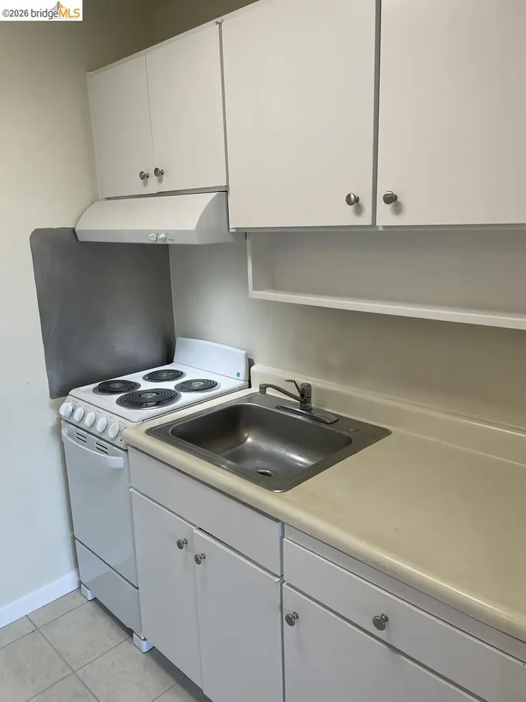 6 Captain Drive Emeryville CA 94608