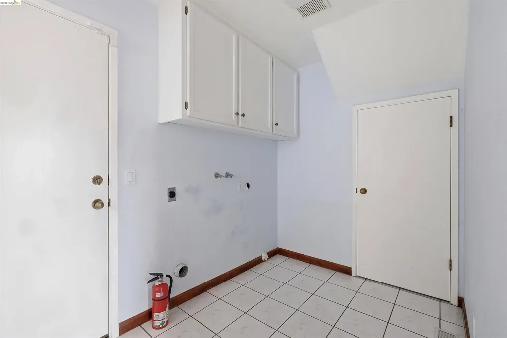 587 Birkdale Drive Vallejo CA 94591