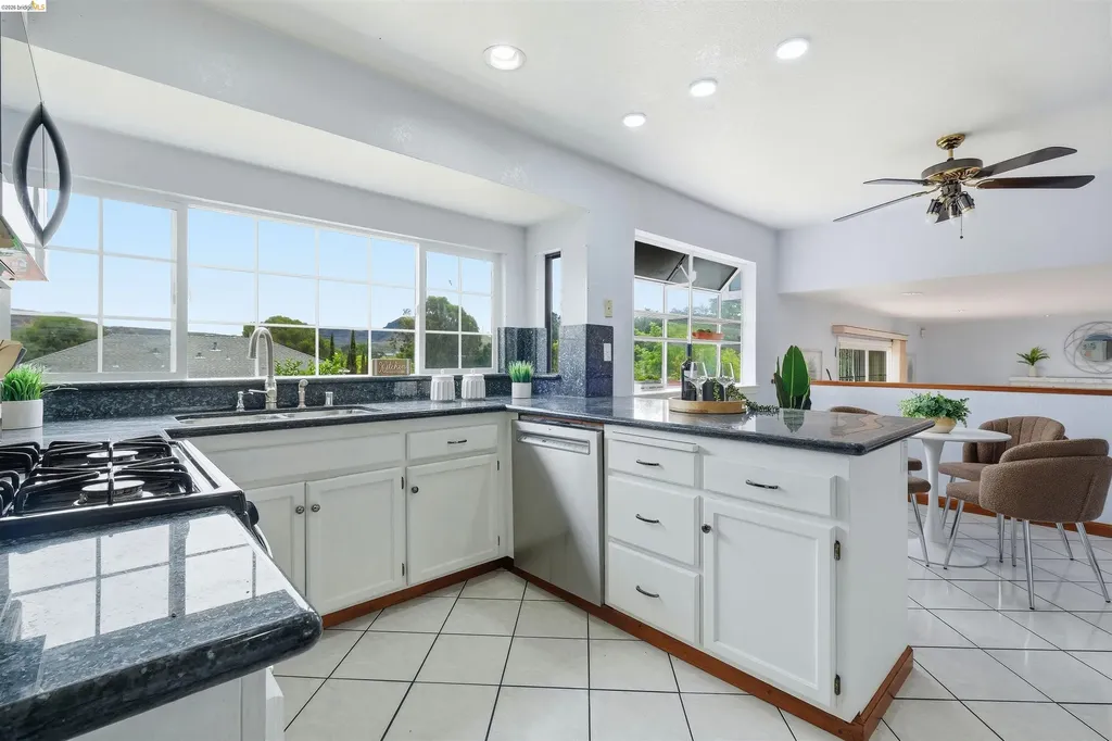 587 Birkdale Drive Vallejo CA 94591