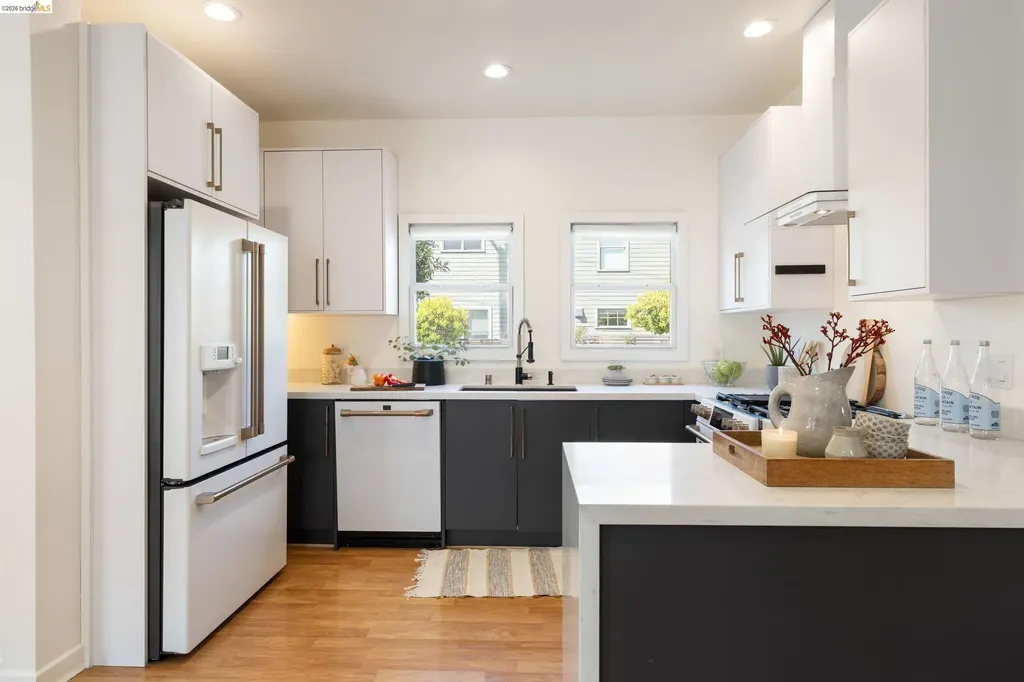 825 41st Street Oakland CA 94608