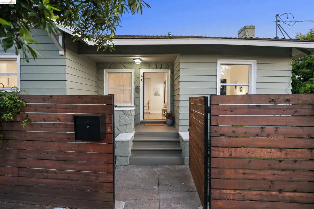 825 41st Street Oakland CA 94608