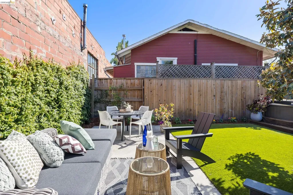 825 41st Street Oakland CA 94608