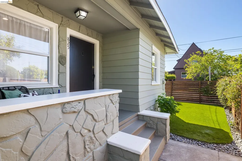 825 41st Street Oakland CA 94608