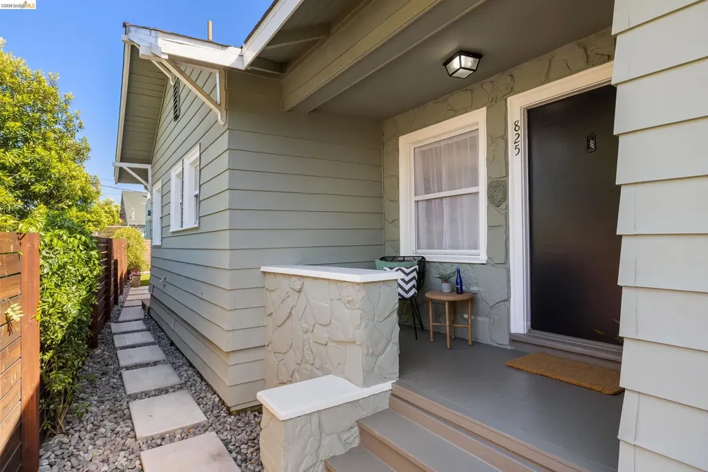 825 41st Street Oakland CA 94608