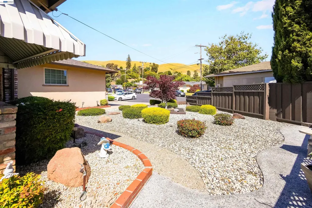 506 Caleb Place Hayward CA 94544