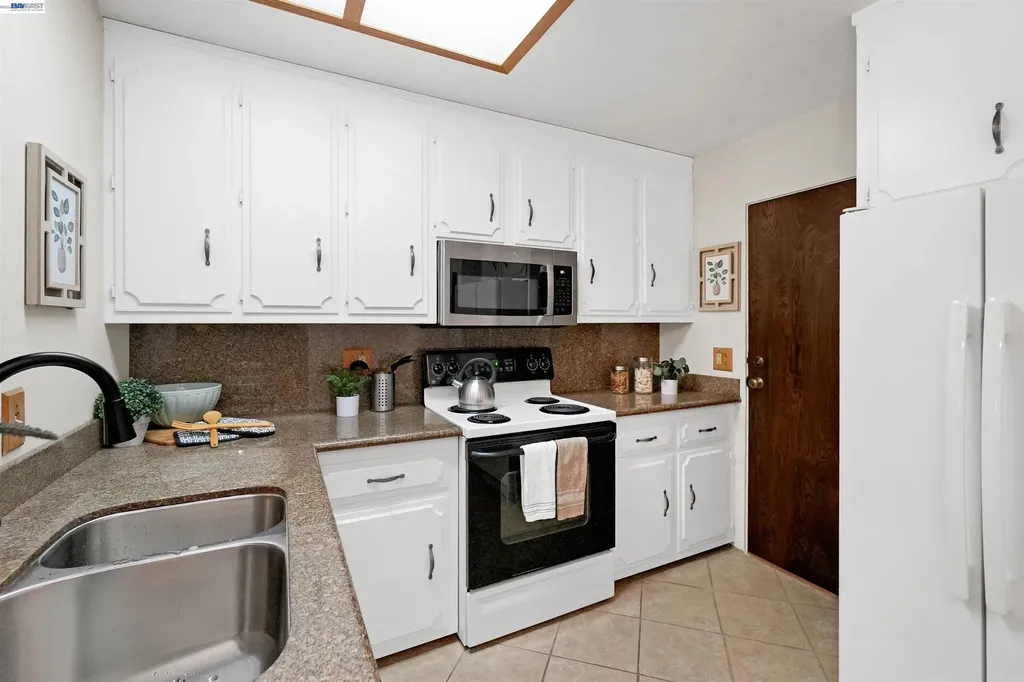 506 Caleb Place Hayward CA 94544