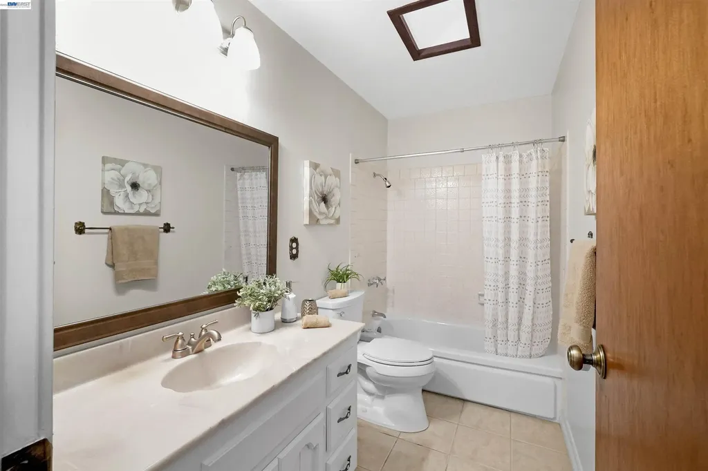 506 Caleb Place Hayward CA 94544