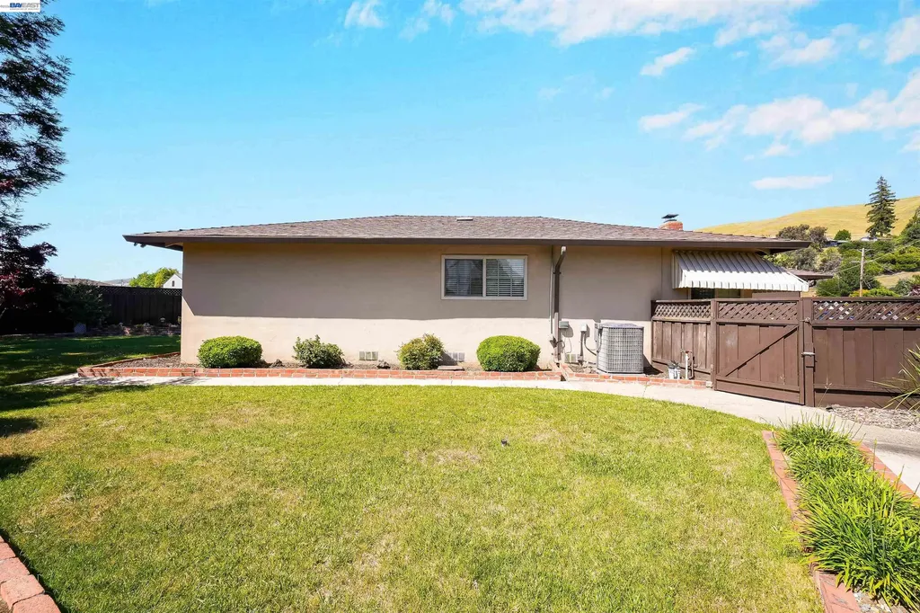 506 Caleb Place Hayward CA 94544