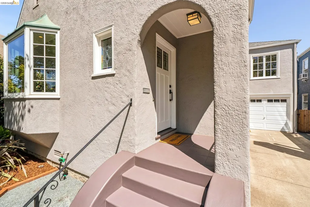 1339 Thousand Oaks Boulevard Albany CA 94706