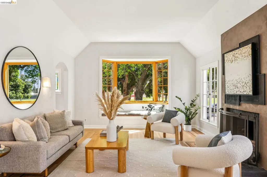1339 Thousand Oaks Boulevard Albany CA 94706