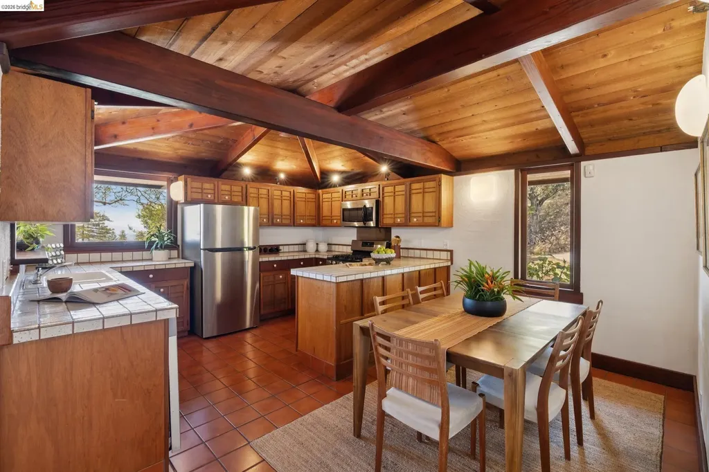 3343 Dwight Way Berkeley CA 94704