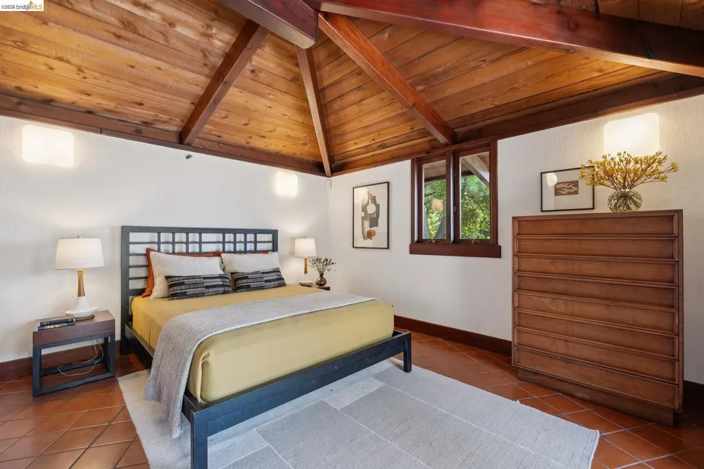 3343 Dwight Way Berkeley CA 94704