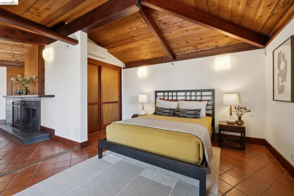 3343 Dwight Way Berkeley CA 94704
