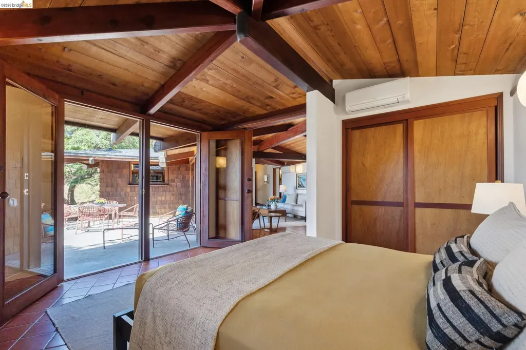3343 Dwight Way Berkeley CA 94704