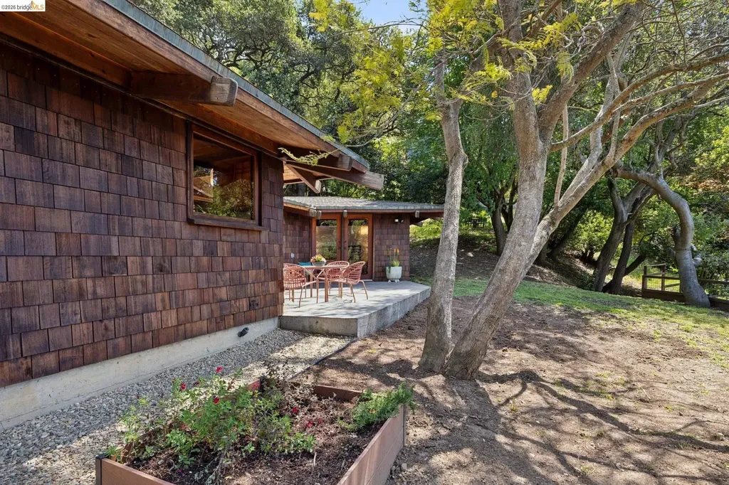 3343 Dwight Way Berkeley CA 94704