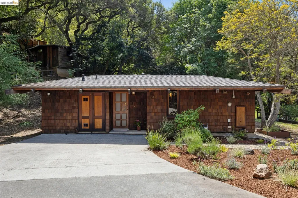 3343 Dwight Way Berkeley CA 94704