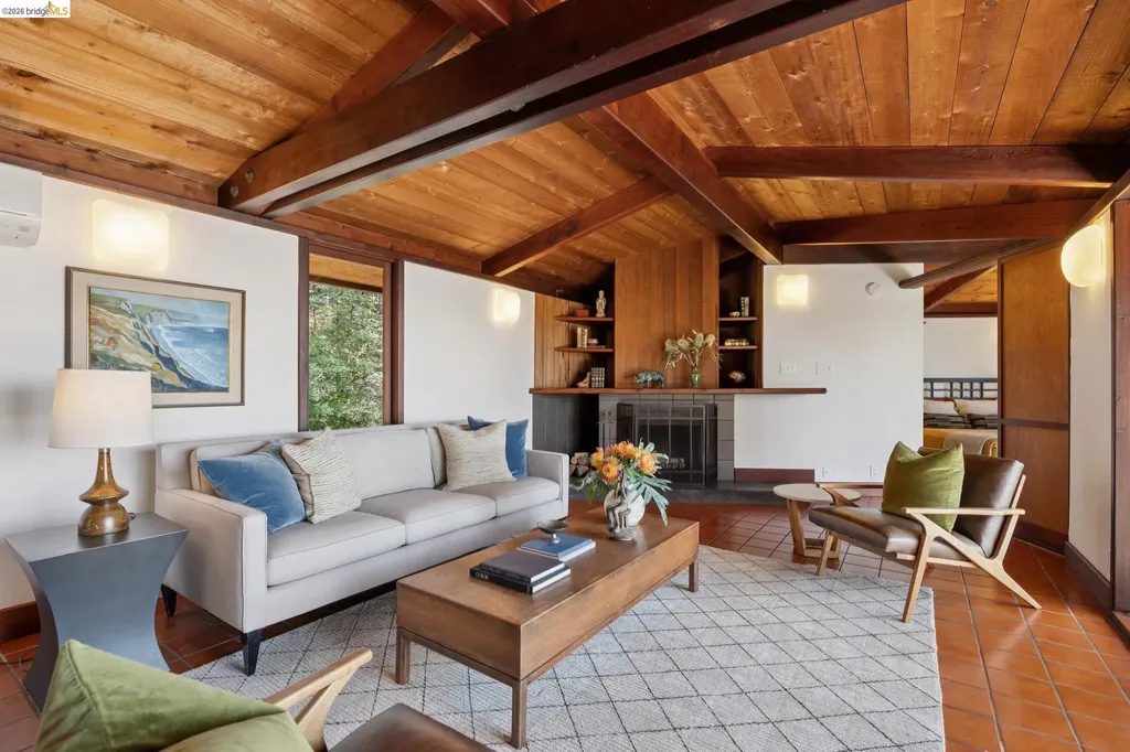 3343 Dwight Way Berkeley CA 94704