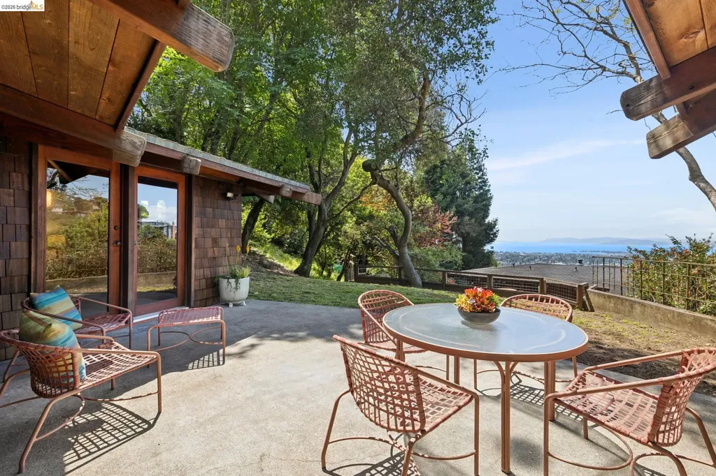 3343 Dwight Way Berkeley CA 94704