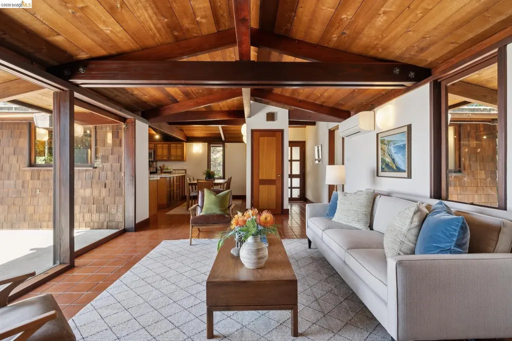 3343 Dwight Way Berkeley CA 94704
