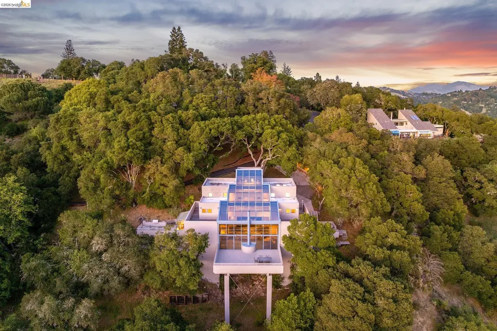 319 Tappan Terrace Orinda CA 94563