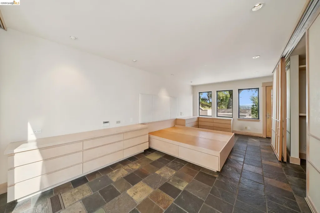 319 Tappan Terrace Orinda CA 94563