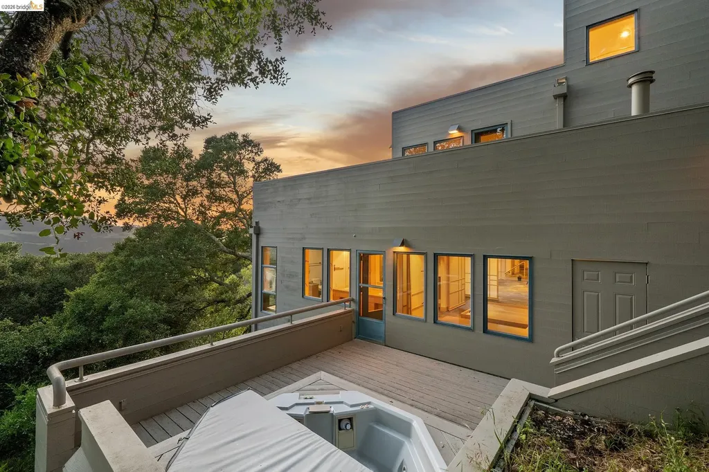 319 Tappan Terrace Orinda CA 94563