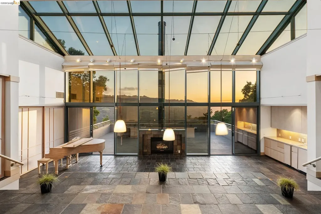 319 Tappan Terrace Orinda CA 94563
