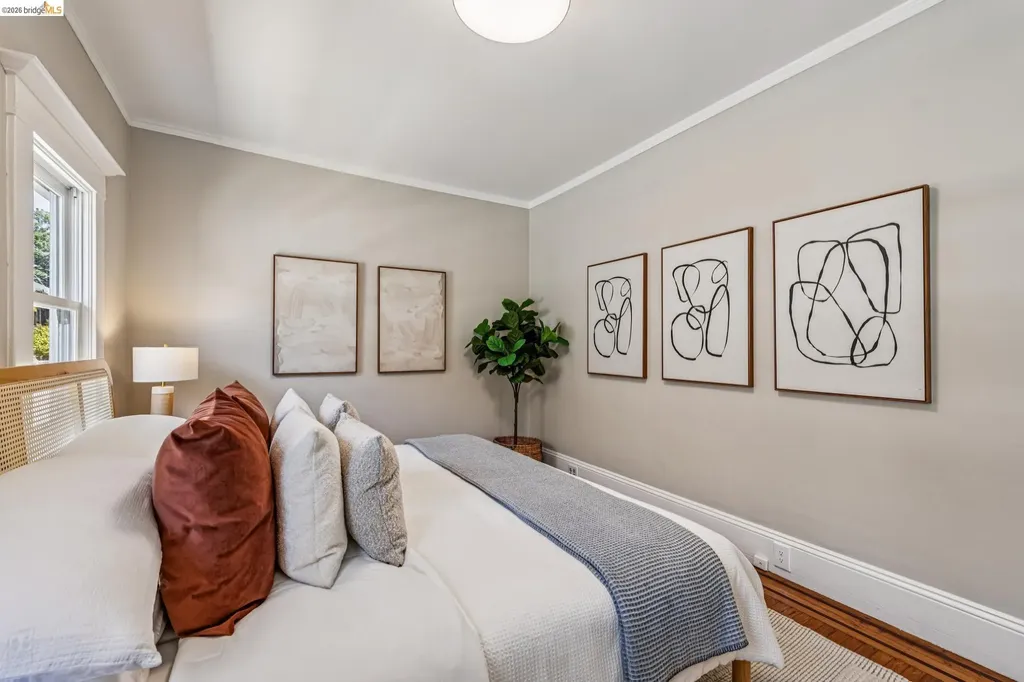 6521 Dover Street Berkeley CA 94703