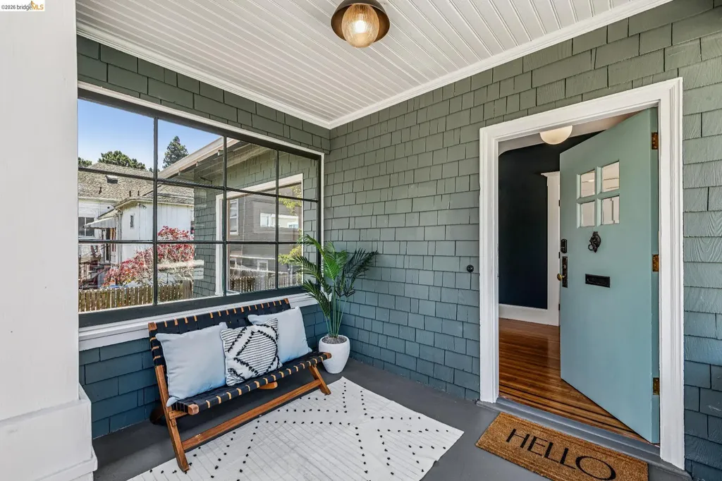 6521 Dover Street Berkeley CA 94703
