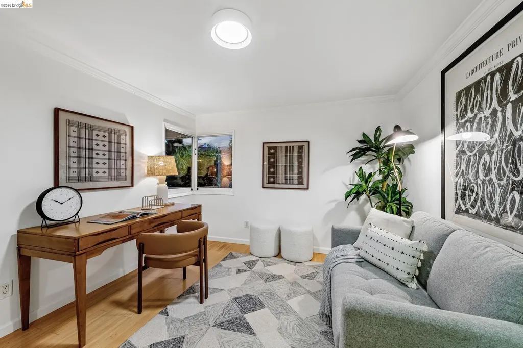 6521 Dover Street Berkeley CA 94703
