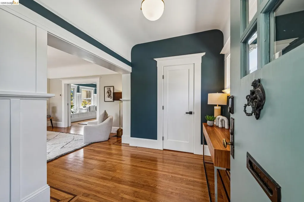 6521 Dover Street Berkeley CA 94703
