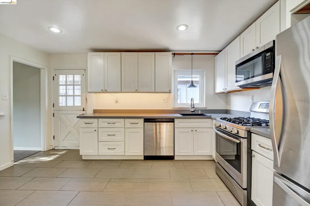 645 31st Street Richmond CA 94804