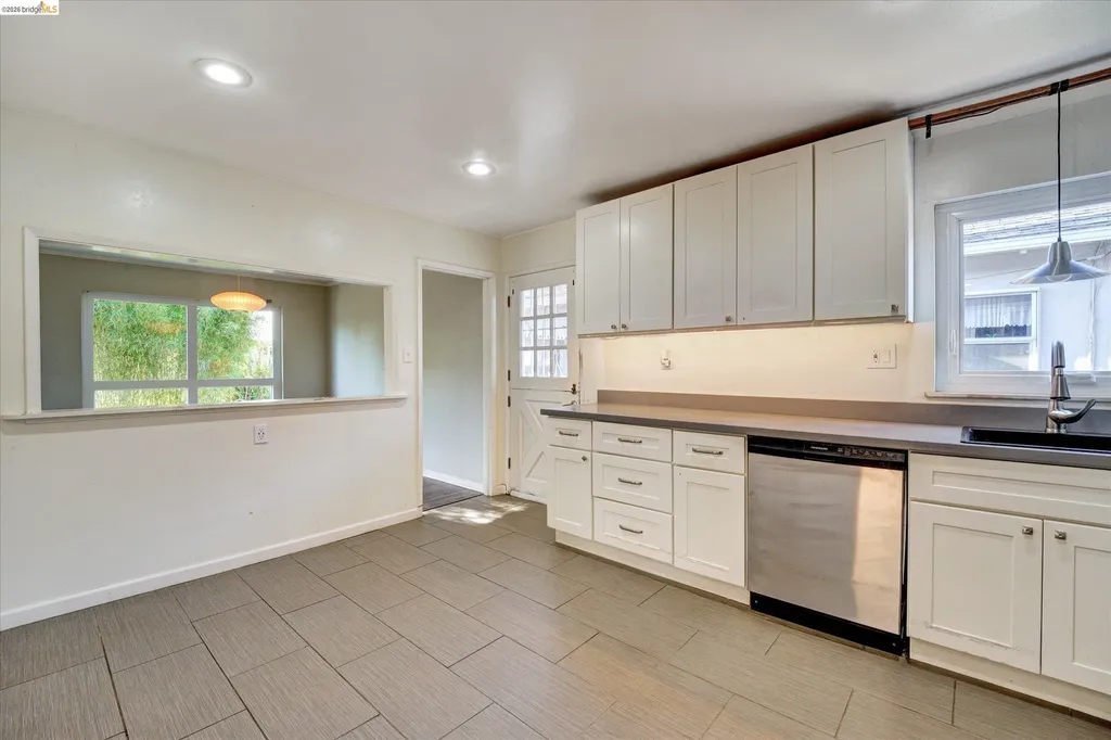 645 31st Street Richmond CA 94804