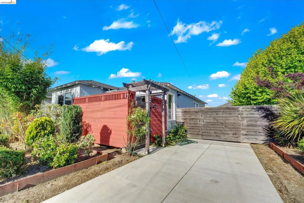 645 31st Street Richmond CA 94804