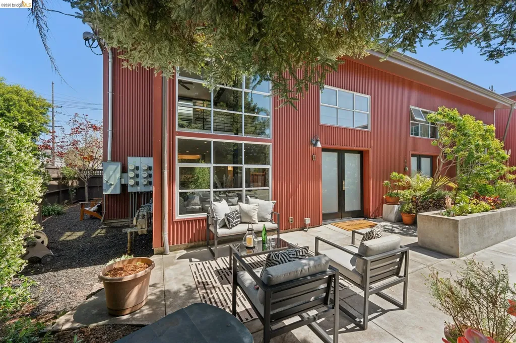 829 21st Street Oakland CA 94607